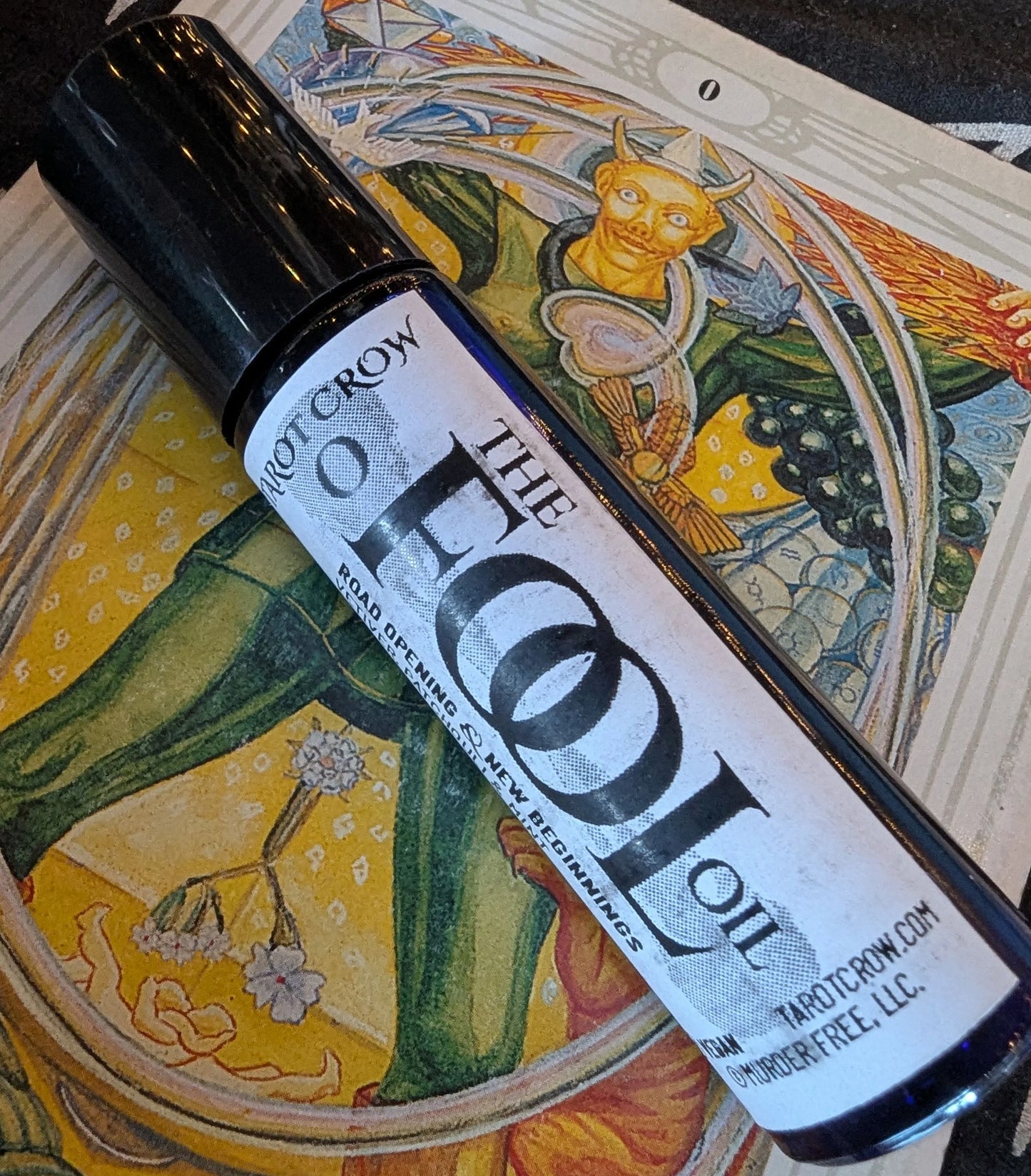 Tarot Crow "0 - The Fool" Scented Oil Roller