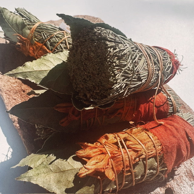 Topanga Window "Piñon Pine Bay Leaves" Smoke Cleansing Bundle