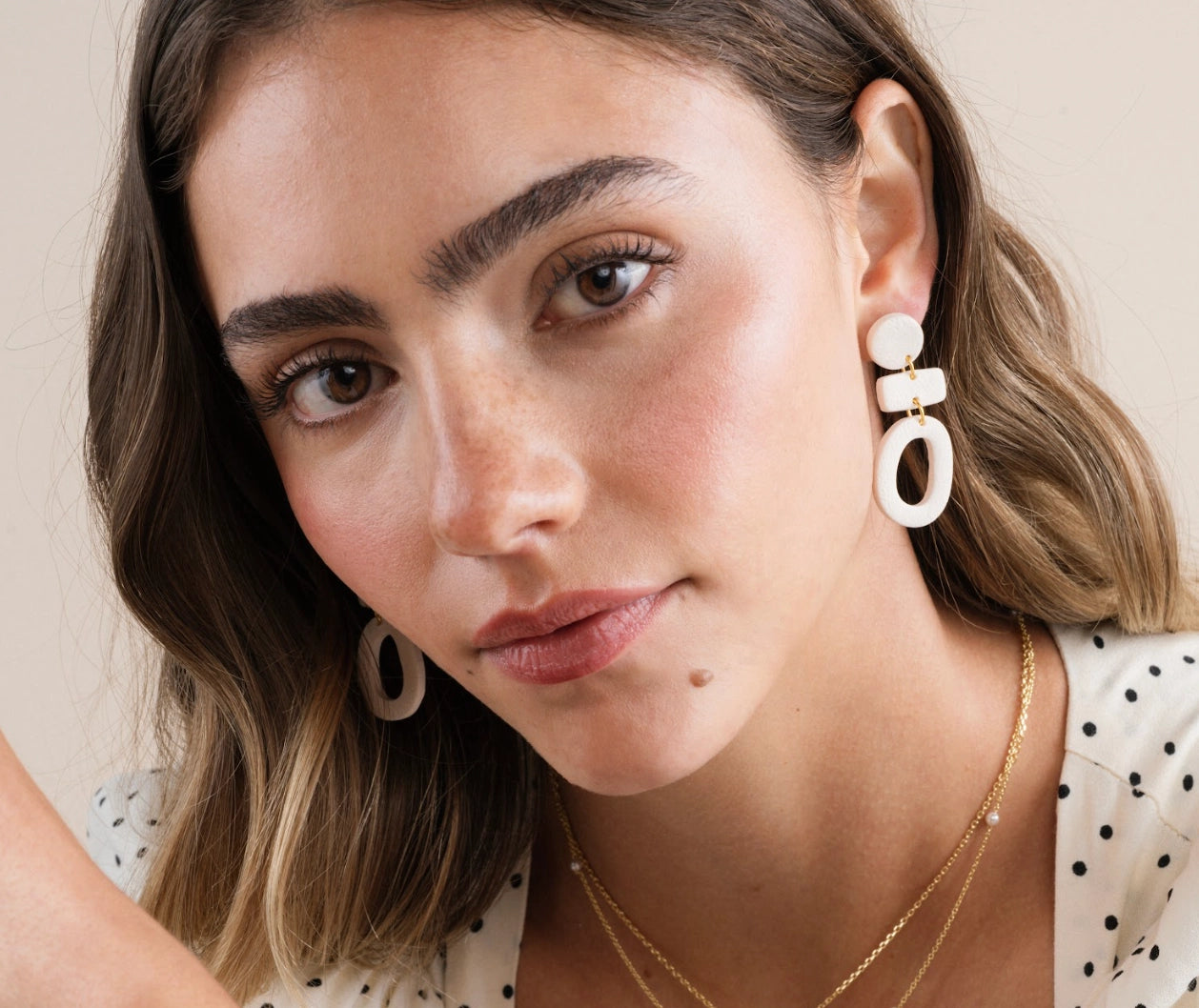 JaxKelly Organic 3-Tier Clay Earrings in Oat Milk
