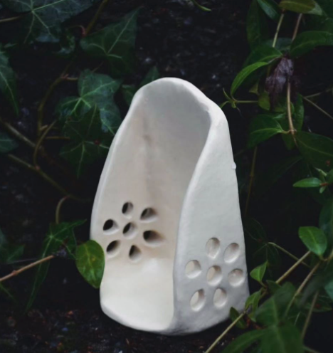 Muddy Crow Ceramic "Petunia" Altar