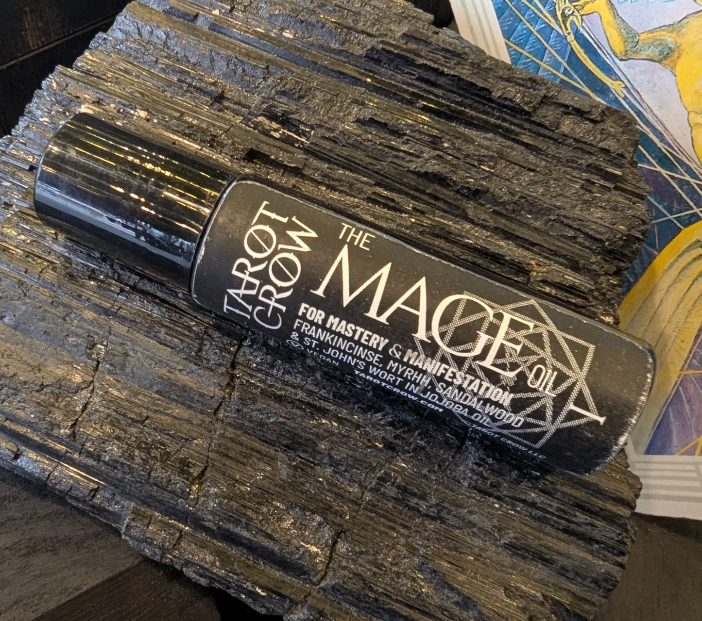 Tarot Crow "I - The Mage" Scented Oil Roller
