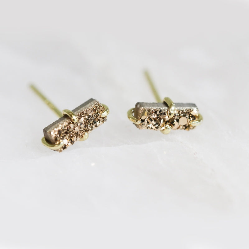 Pendientes Druzy con barra de oro rosa de JaxKelly