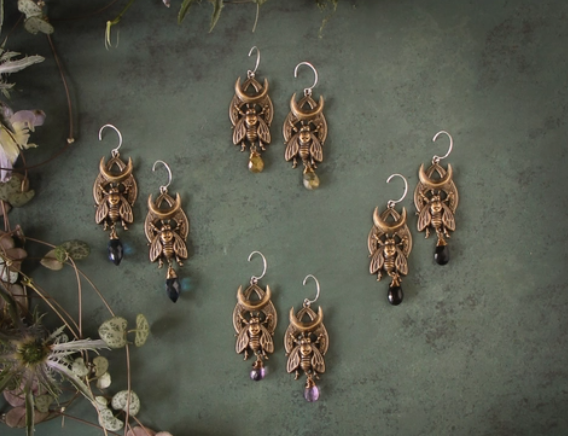 Trollbinde "Hedge Bee" Earrings