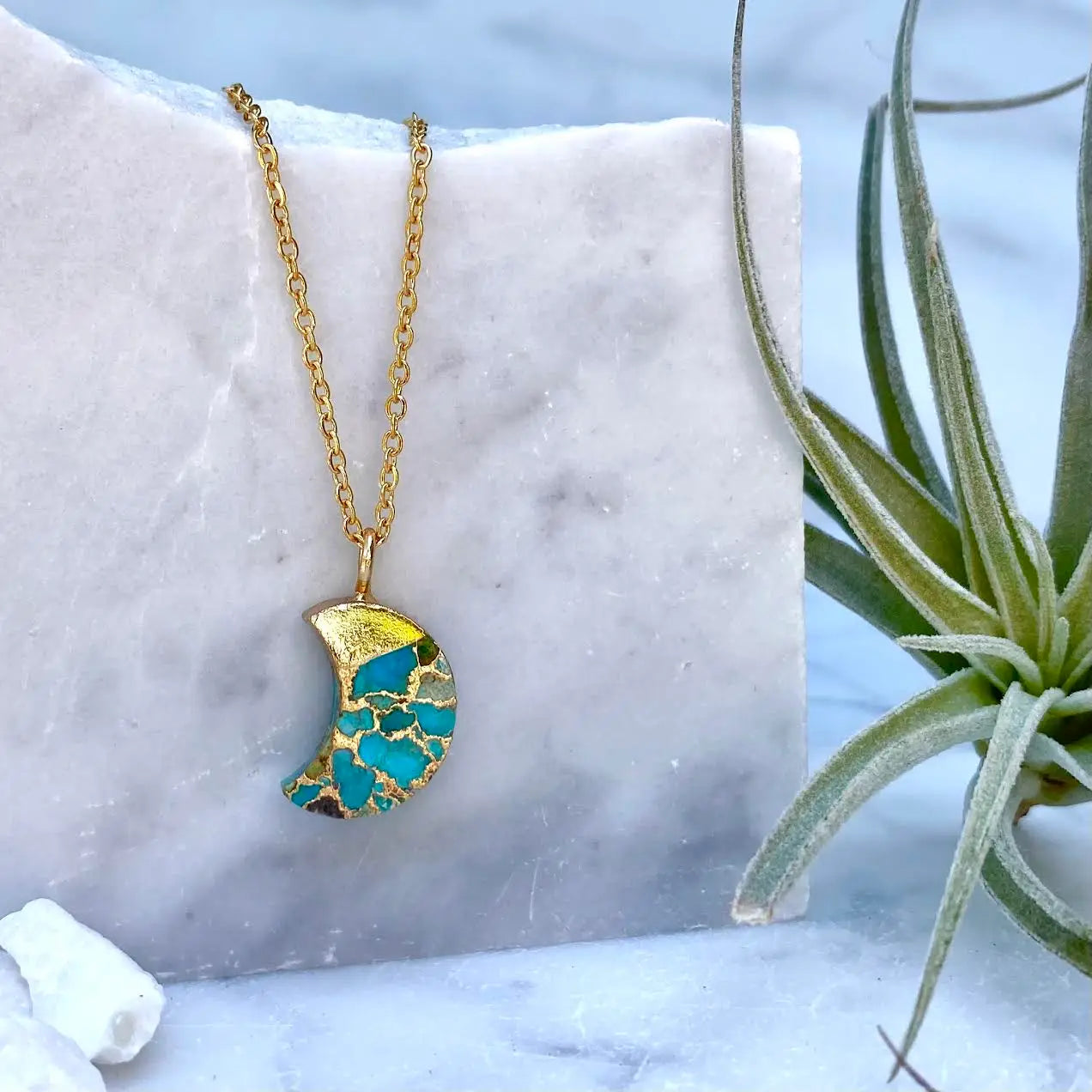 Minor Metal Turquoise Moon Necklace
