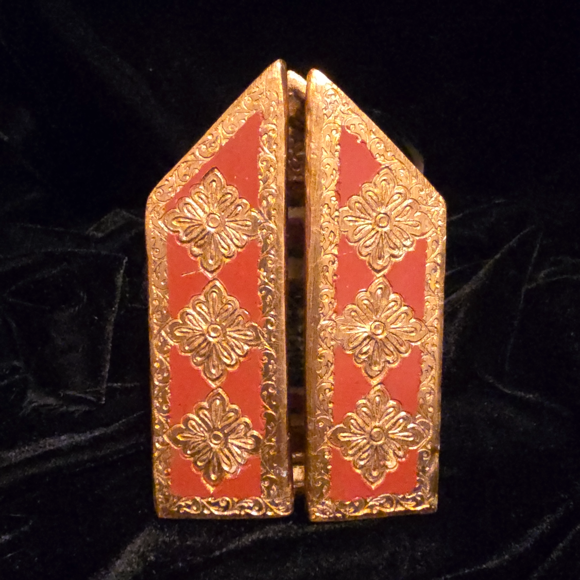 Mercurial Muse Art "Honeycomb Relic"