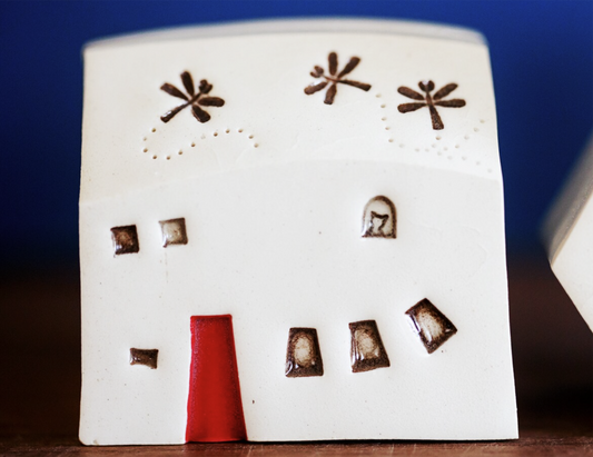 Snowpond Ceramics "Card Display" House