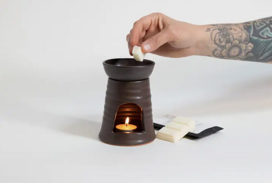 Calentador de cera de cerámica hecho a mano Gravesco / Difusor de aceite 
