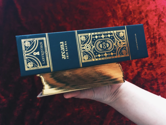 Arcana Iris Sacra Tarot Deck